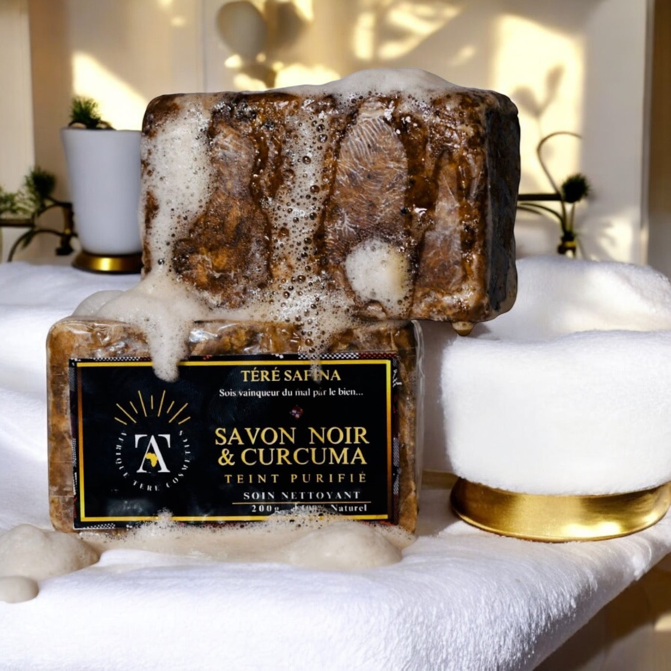 Savon noir  & curcuma